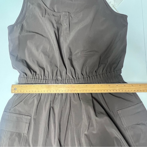 Vuori Villa Utility Romper Java Brown Size M NWT - Picture 8 of 15